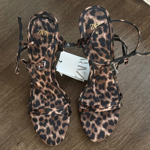 ZARA Leopard Heels - Picture 1 of 5